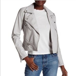 🔥Like new Costa Blanca light gray vegan leather🔥